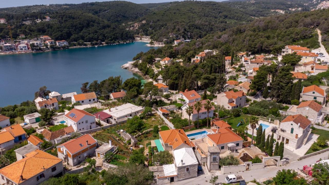 Apartments By The Sea Sumartin, Brac - 764 Екстер'єр фото